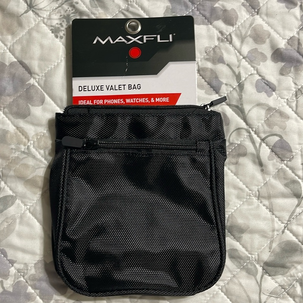 New Maxfli deluxe valet bag